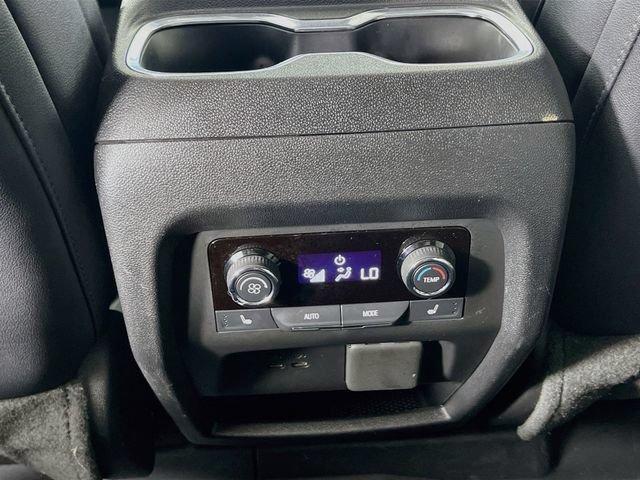 Used 2025 Chevrolet Traverse High Country FWD image 27