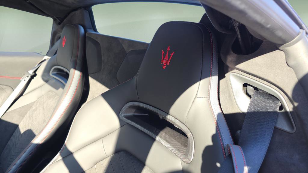 Used 2023 Maserati MC20 Spyder image 21