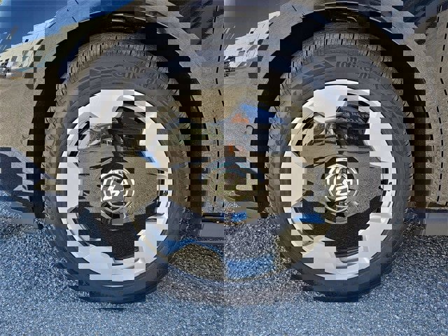 New 2025 Volkswagen ID. Buzz Pro S Plus image 6