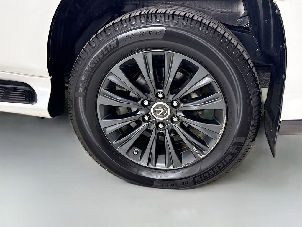 Used 2022 Lexus GX 460 Premium w/ Accessory Package image 36