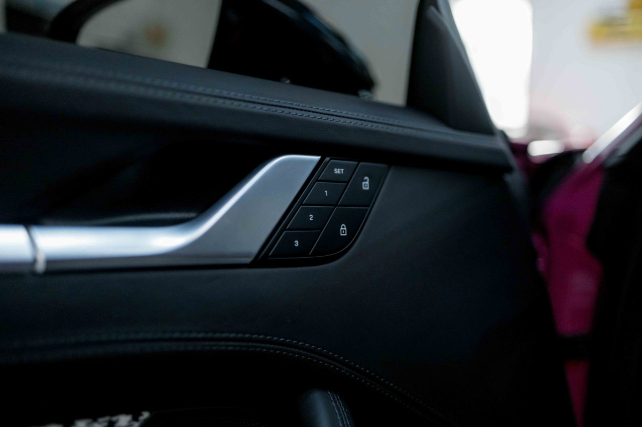 Used 2024 Porsche 911 Turbo image 38