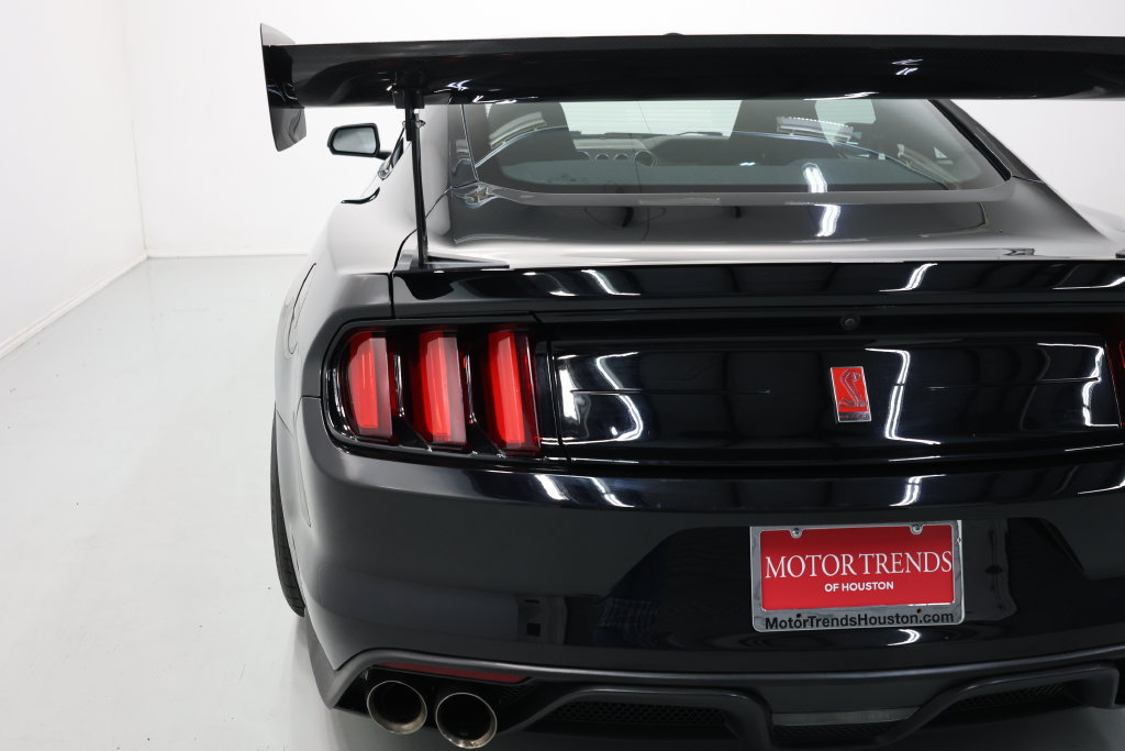 Used 2019 Ford Mustang Shelby GT350R w/ GT350R Equipment Group 920A RWD image 70