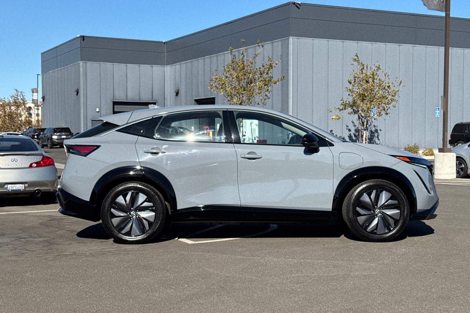 Certified 2024 Nissan Ariya AWD image 3