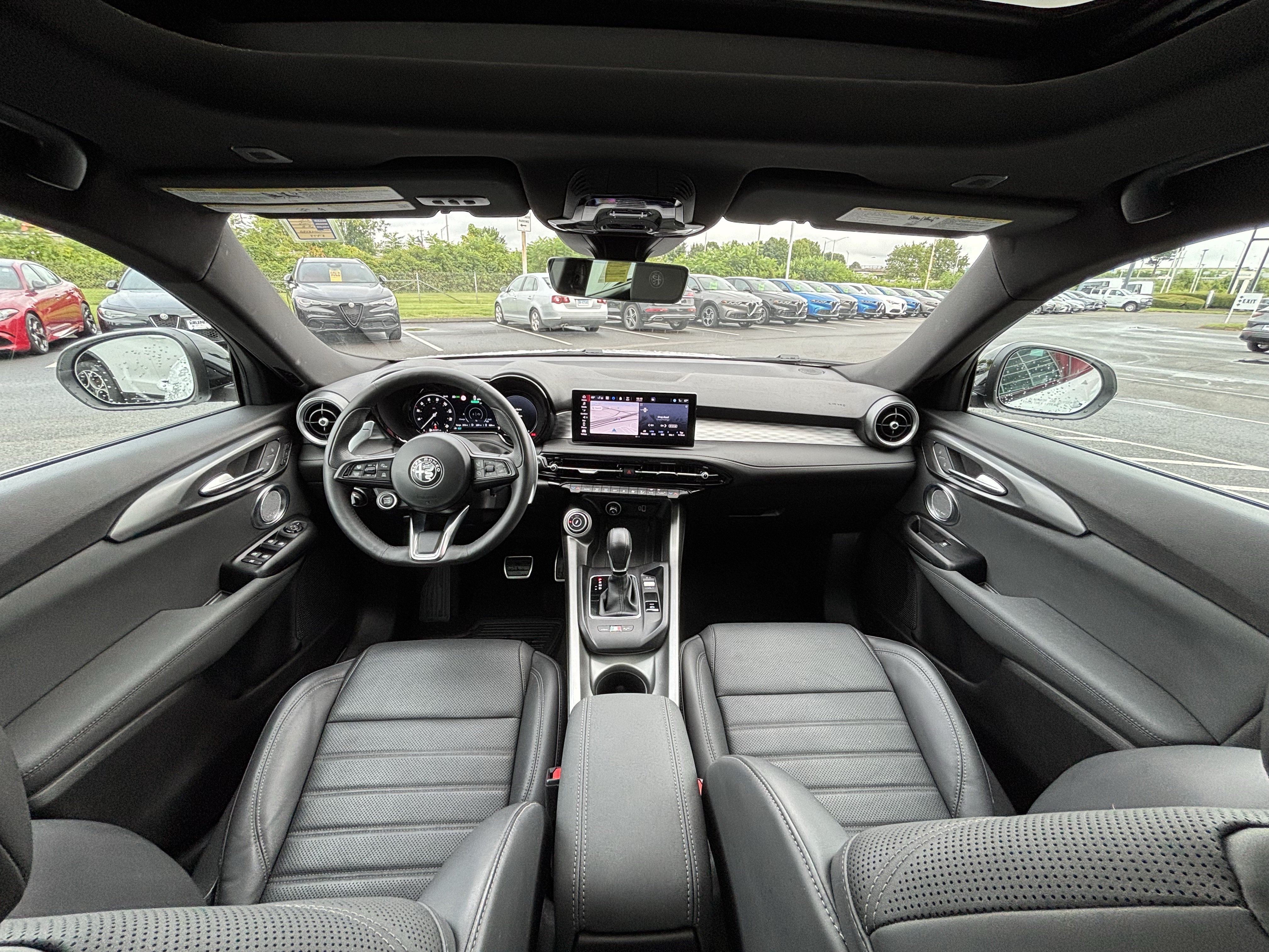 Used 2024 Alfa Romeo Tonale Veloce AWD/4WD image 2