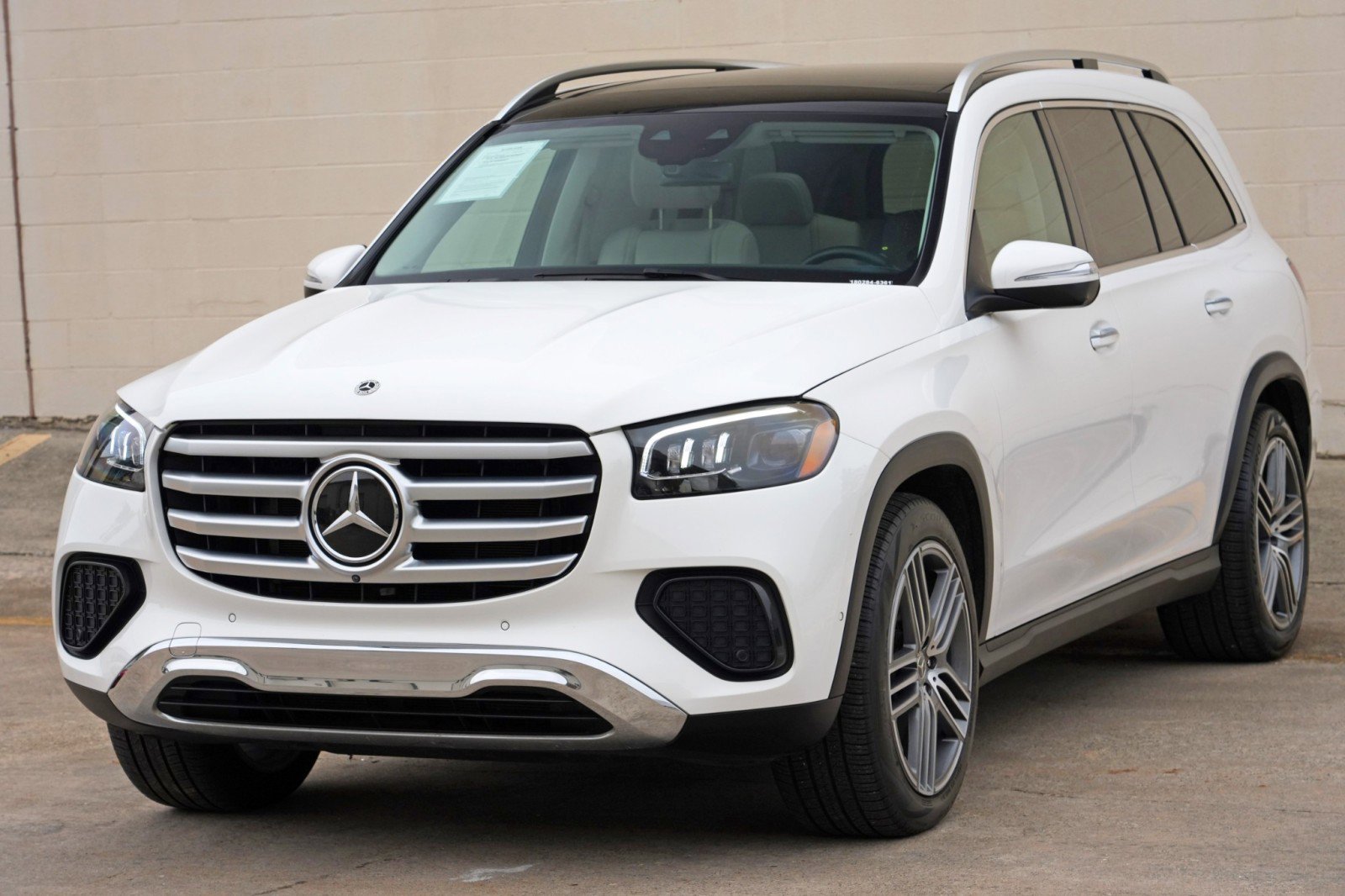 Used 2024 Mercedes-Benz GLS 450 4MATIC image 60