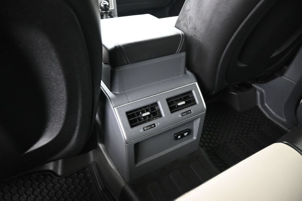Used 2024 INEOS Grenadier AWD/4WD image 17