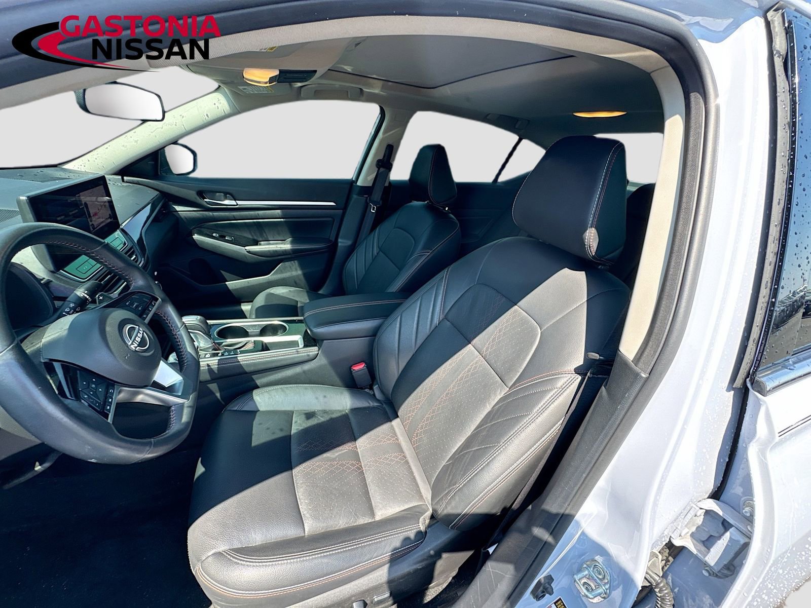 Used 2024 Nissan Altima 2.5 SR w/ SR Premium Package FWD image 27