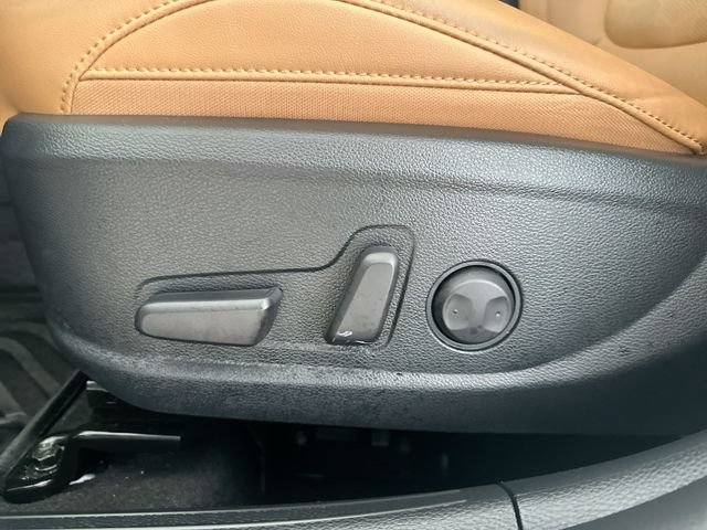 Certified 2025 Kia Seltos EX w/ EX Sunroof Package AWD/4WD image 16