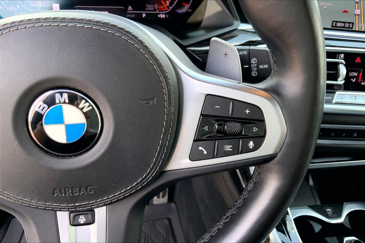 Used 2020 BMW X7 xDrive40i w/ M Sport Package AWD/4WD image 23