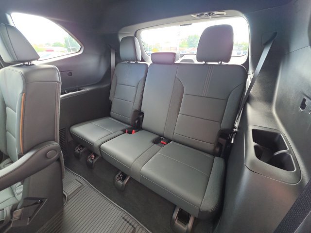 New 2026 GMC Acadia AT4 w/ Luxury Package AWD/4WD image 30