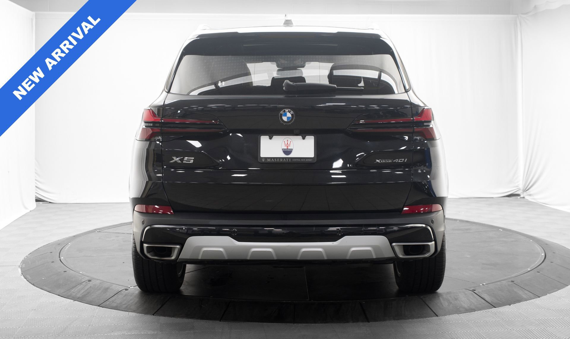 Used 2024 BMW X5 xDrive40i w/ Parking Assistance Package AWD/4WD image 4