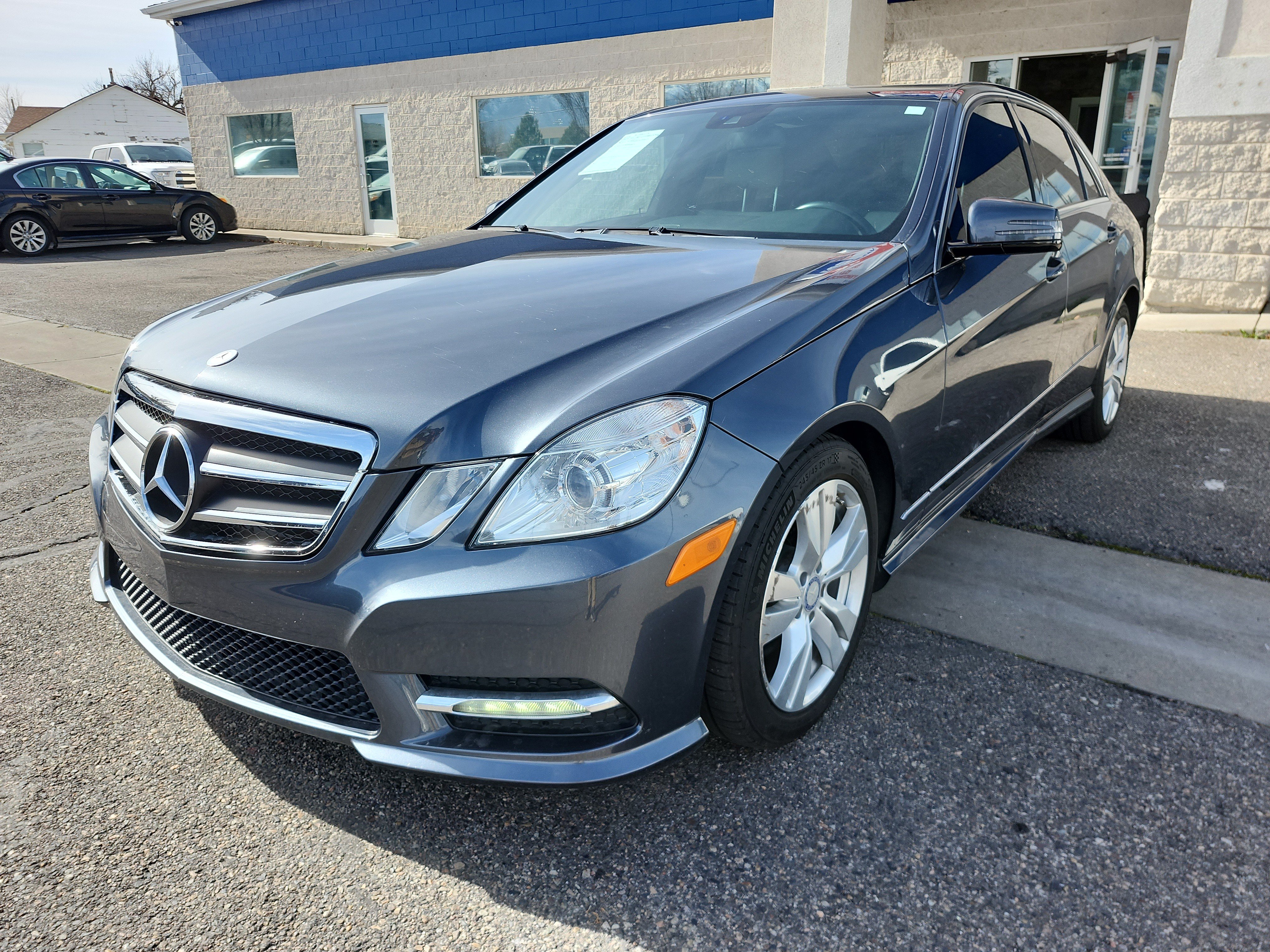 Used 2013 Mercedes-Benz E 350 BlueTEC Sedan image 3