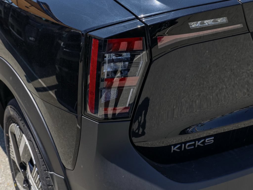 New 2026 Nissan Kicks SV w/ SV Premium Package FWD image 7