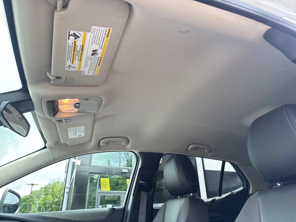 Used 2022 Buick Encore GX Select AWD/4WD image 27