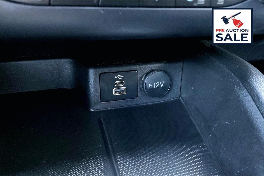 Used 2025 Ford Escape ST-Line Select AWD/4WD image 33