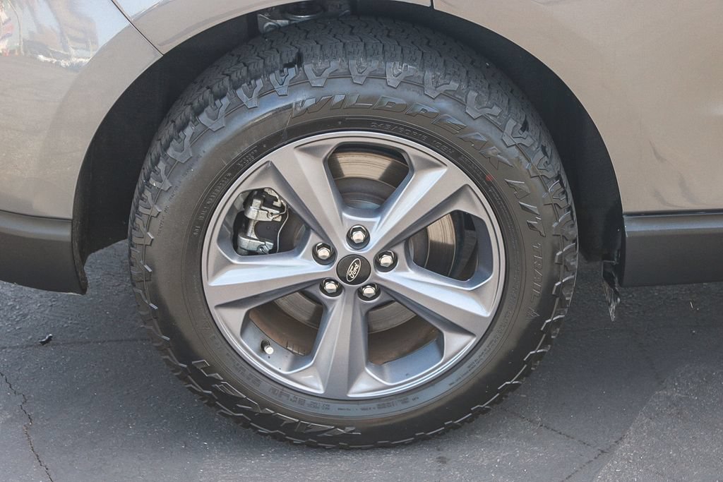 Certified 2023 Ford Edge SEL w/ Sport Appearance Package AWD/4WD image 13