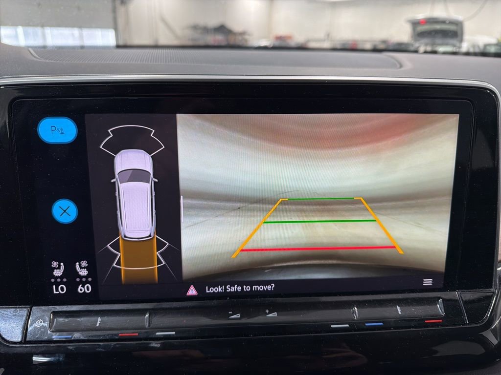 Used 2024 Volkswagen Atlas SE image 19