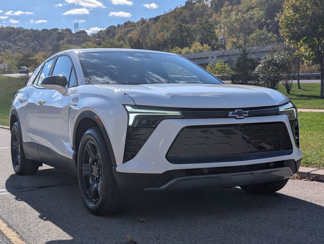Used 2025 Chevrolet Blazer EV AWD Police image 1