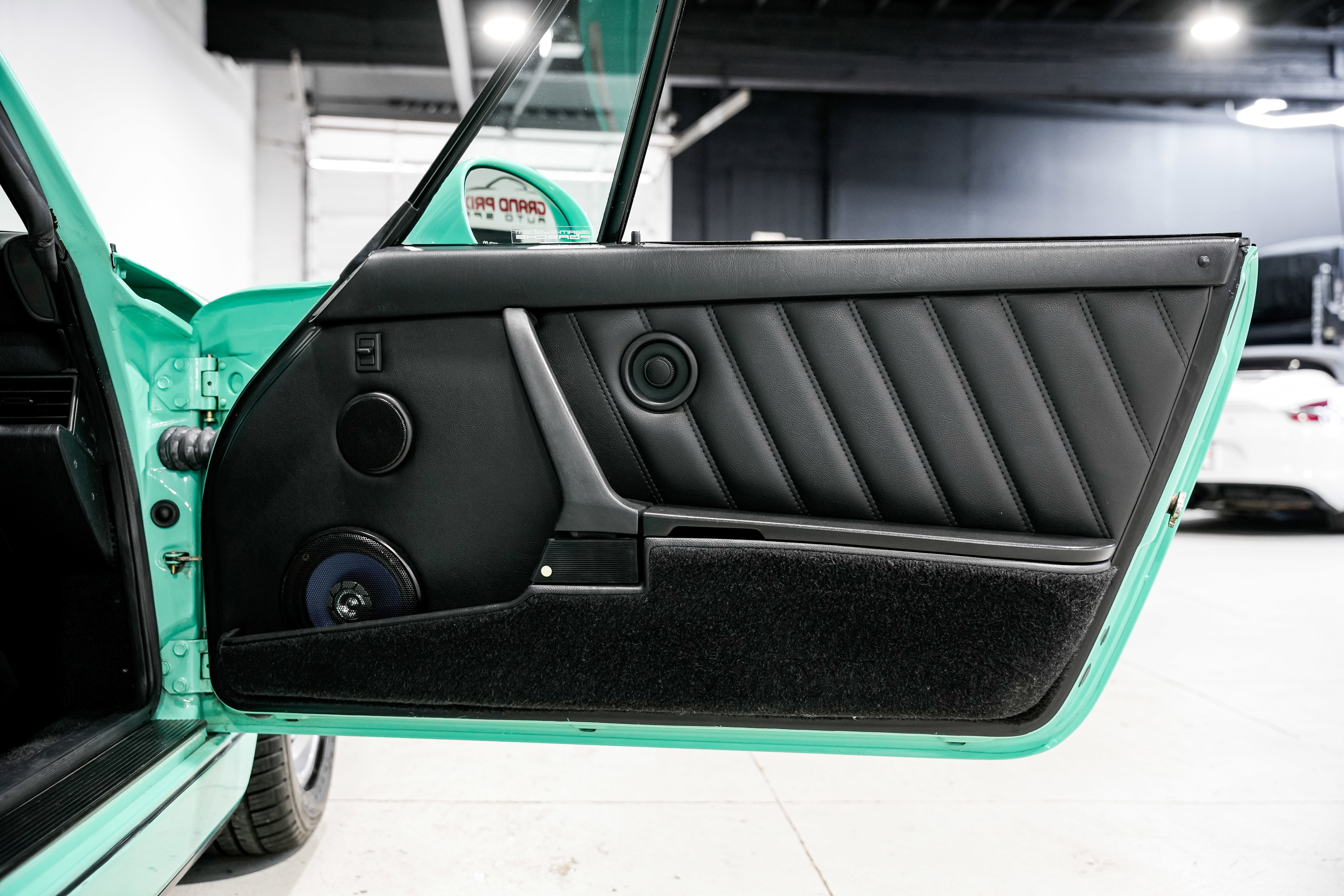 Used 1992 Porsche 911 Targa image 26