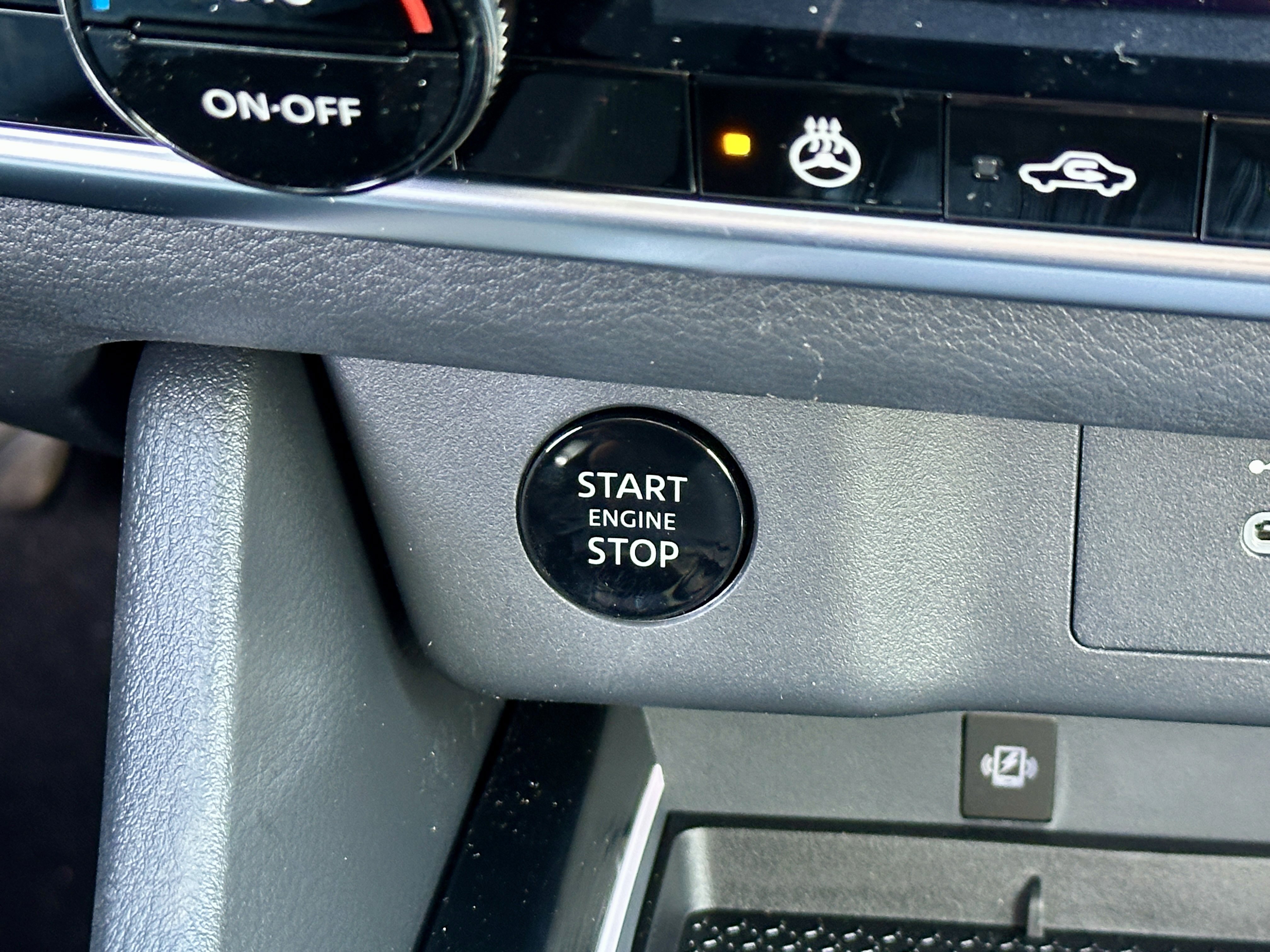 New 2026 Nissan Rogue SV AWD/4WD image 31