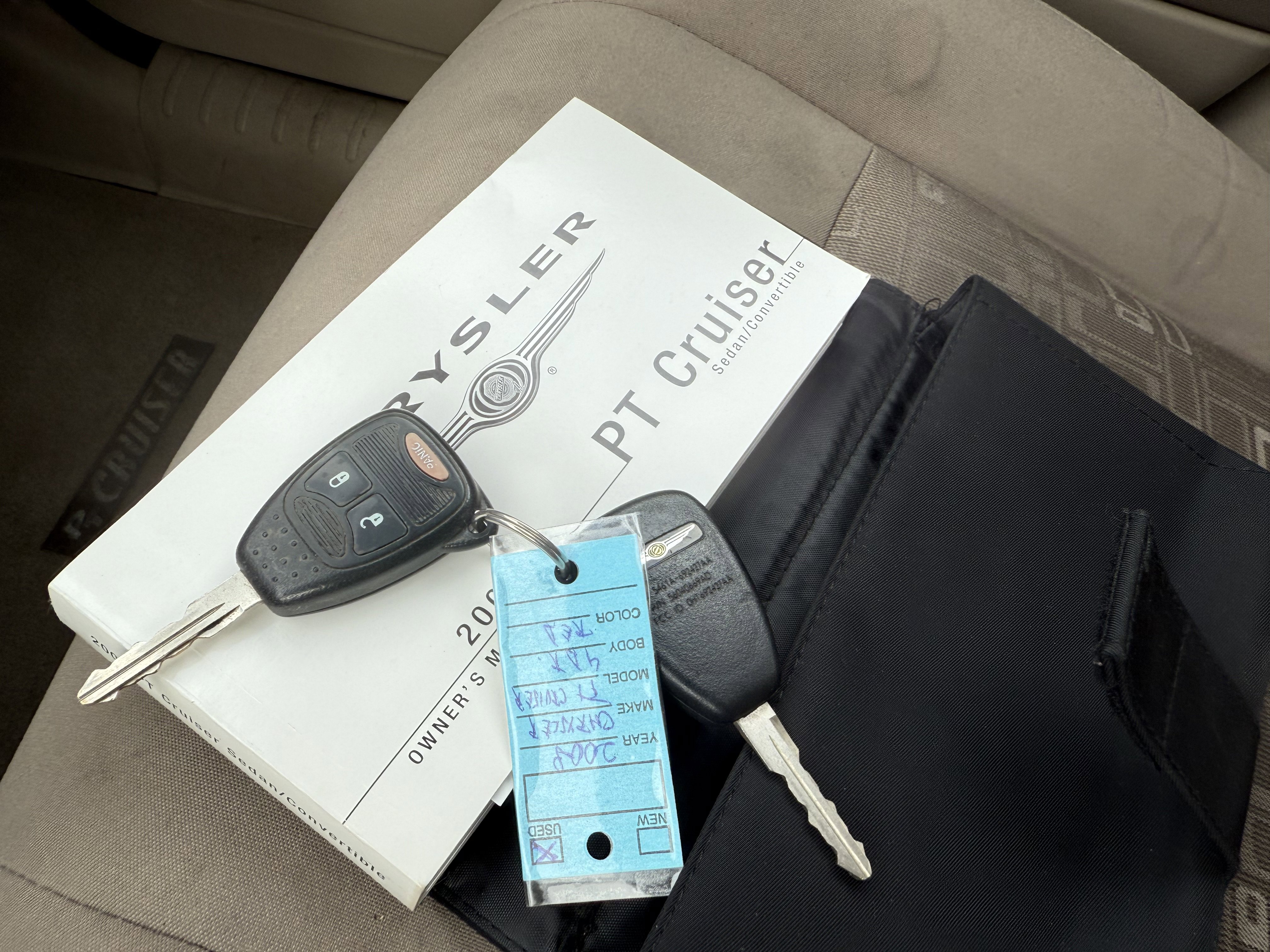 Used 2008 Chrysler PT Cruiser FWD image 25