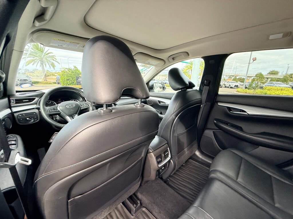 Used 2019 INFINITI QX50 Essential w/ Premium Heat Package image 20