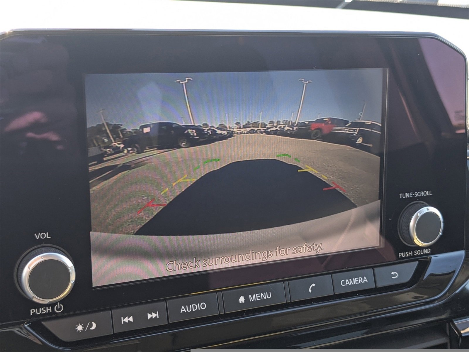 Used 2025 Nissan Pathfinder SV image 23