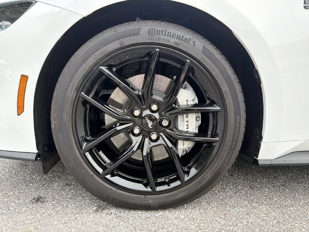 Used 2025 Ford Mustang GT Premium RWD image 11