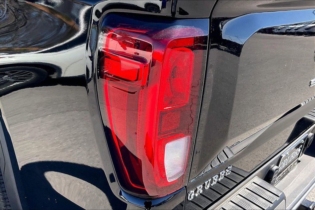 Used 2020 GMC Sierra 1500 SLE w/ SLE Value Package image 40