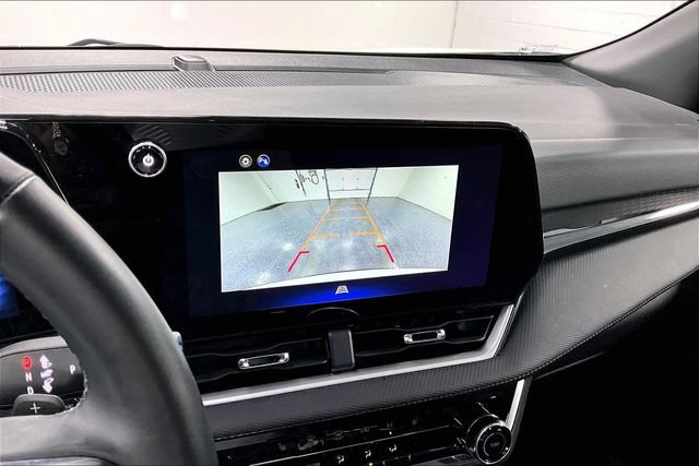 Used 2025 Chevrolet Equinox LT AWD/4WD image 14