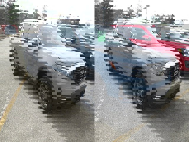 Used 2023 Honda Ridgeline RTL-E image 2