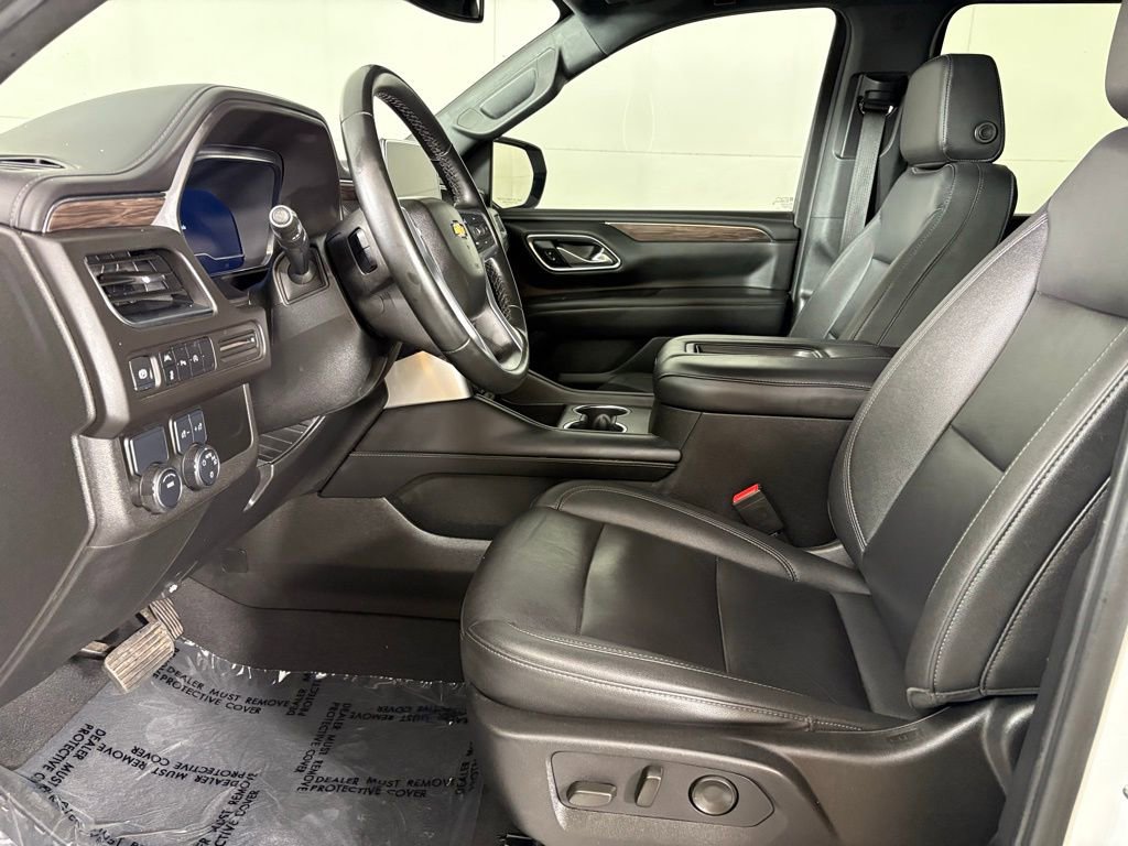 Used 2024 Chevrolet Suburban LT RWD image 26