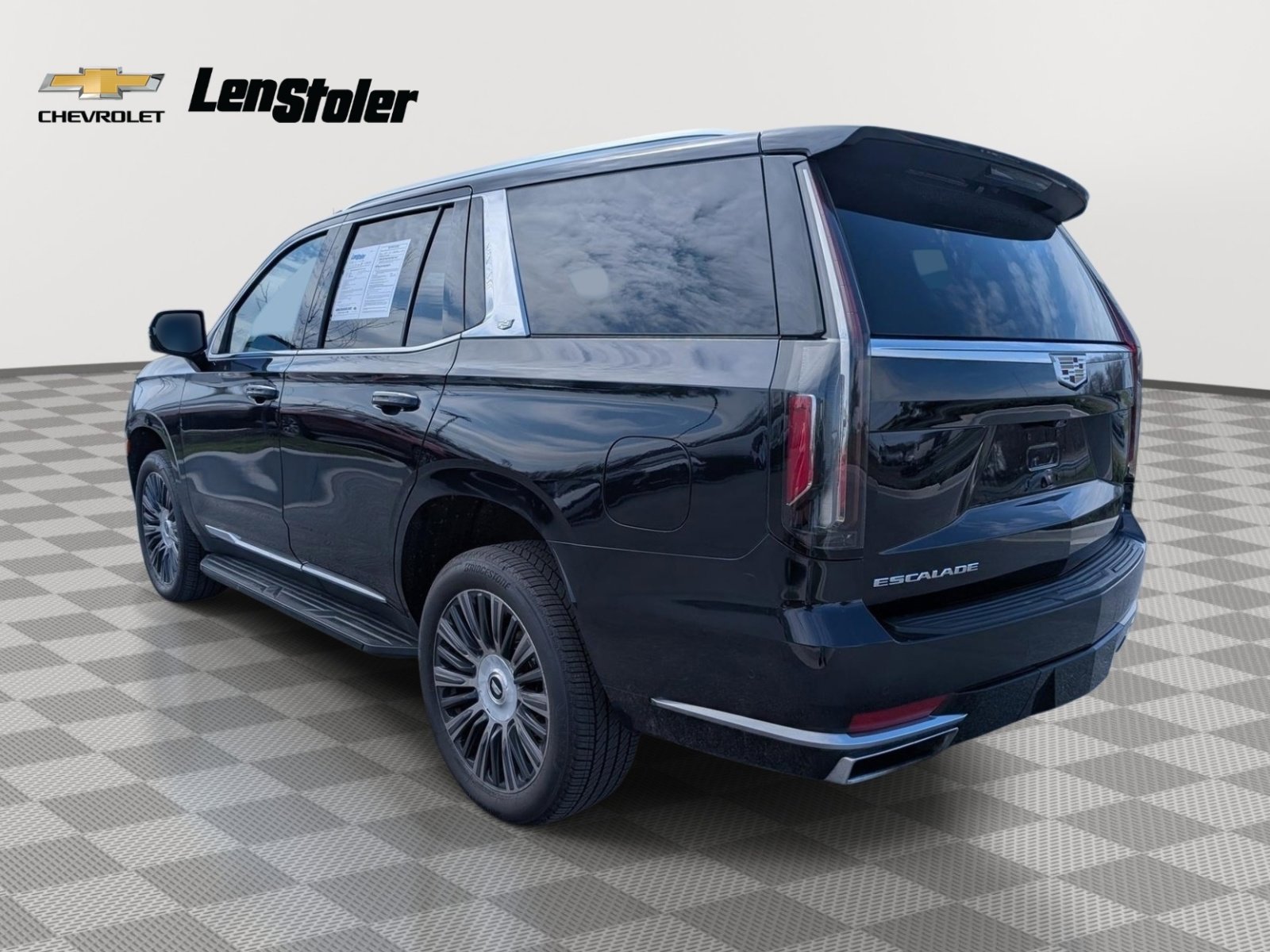 Used 2022 Cadillac Escalade Premium Luxury image 3