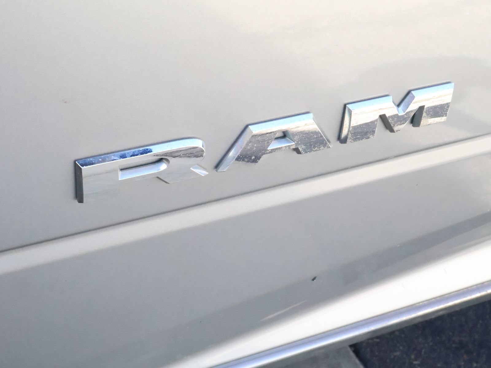 Used 2022 RAM 5500 Tradesman w/ Chrome Appearance Group AWD/4WD image 20