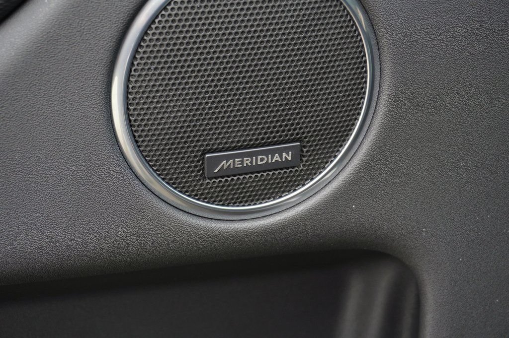 Certified 2026 Land Rover Discovery Sport Landmark AWD/4WD image 11