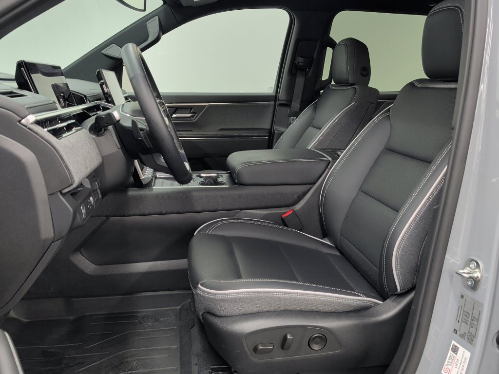 Used 2026 GMC Sierra EV Elevation w/ LPO, Elevation Dark Package AWD/4WD image 9