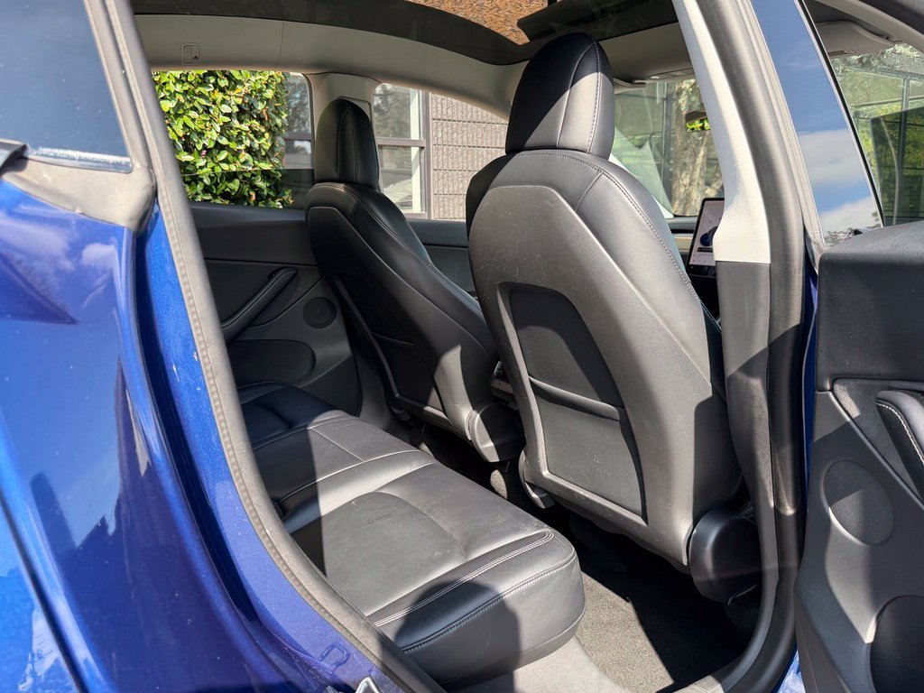 Used 2020 Tesla Model Y Long Range AWD/4WD image 38