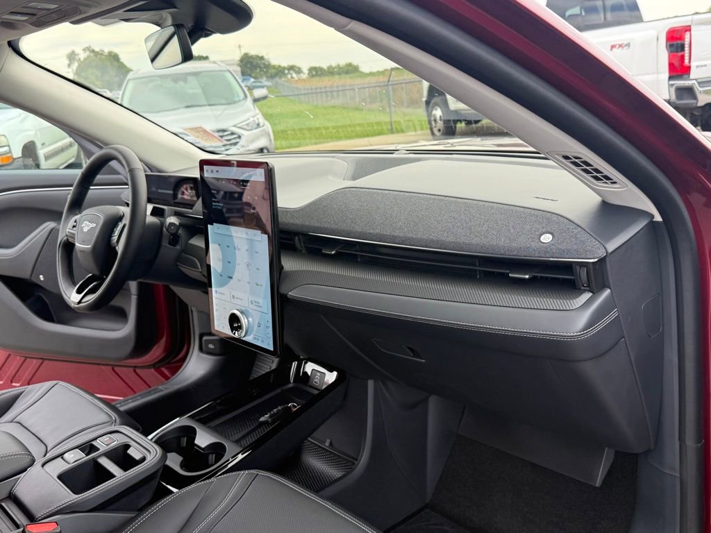 New 2025 Ford Mustang Mach-E Premium image 18