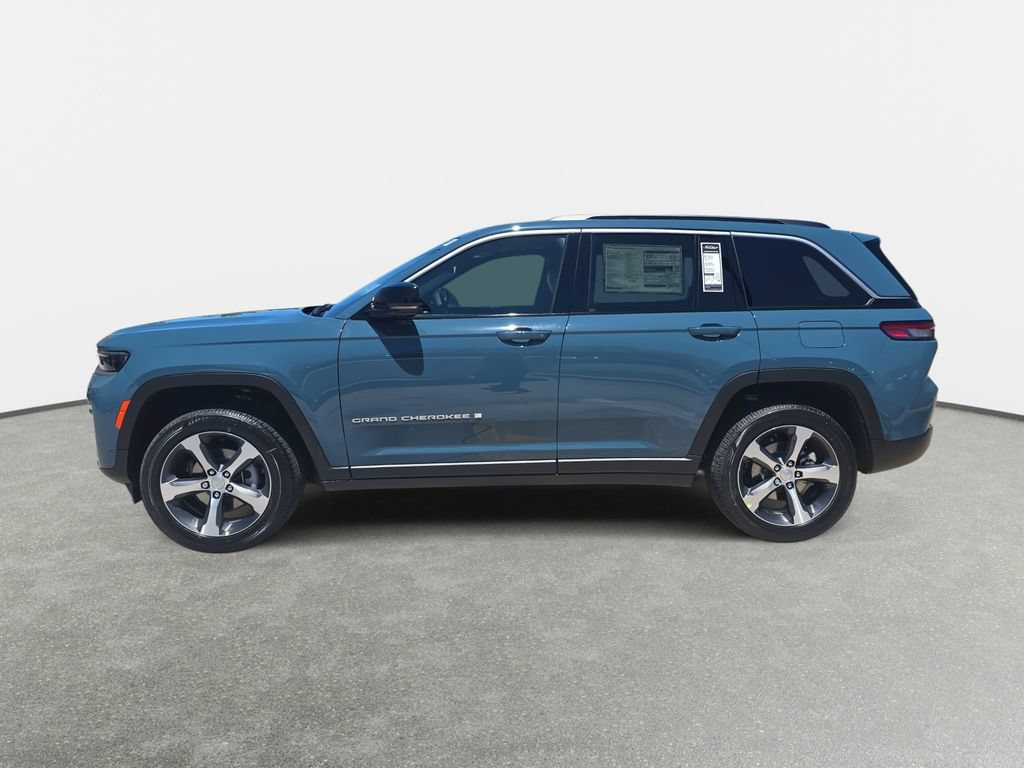 New 2026 Jeep Grand Cherokee Limited w/ Luxury Tech Group II AWD/4WD image 8