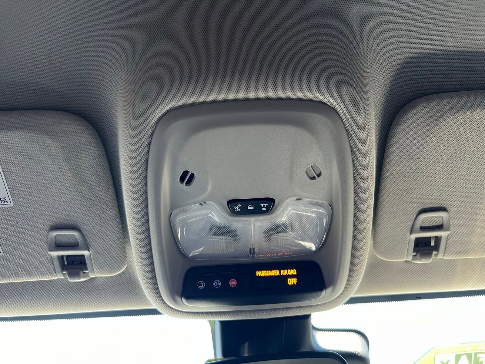 Used 2023 Buick Encore GX Select image 29