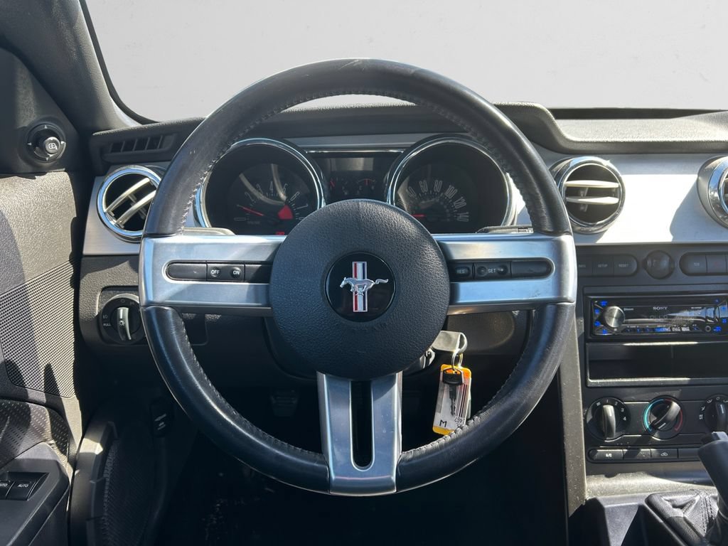 Used 2005 Ford Mustang GT RWD image 12