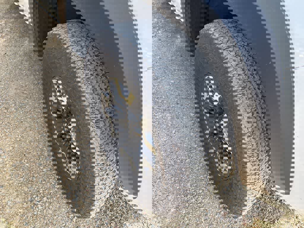 Used 2023 Toyota Tacoma TRD Off-Road w/ Black Out Package (TMS) image 4