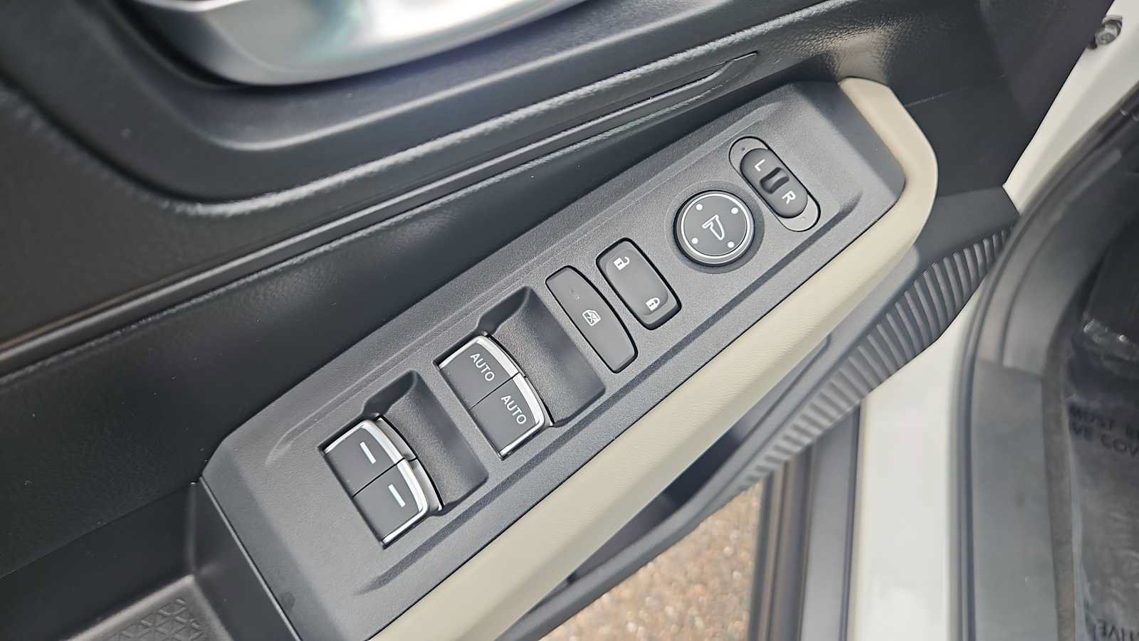 Certified 2025 Honda Accord LX image 15