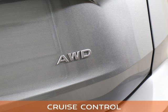 Used 2025 Nissan Rogue S image 9