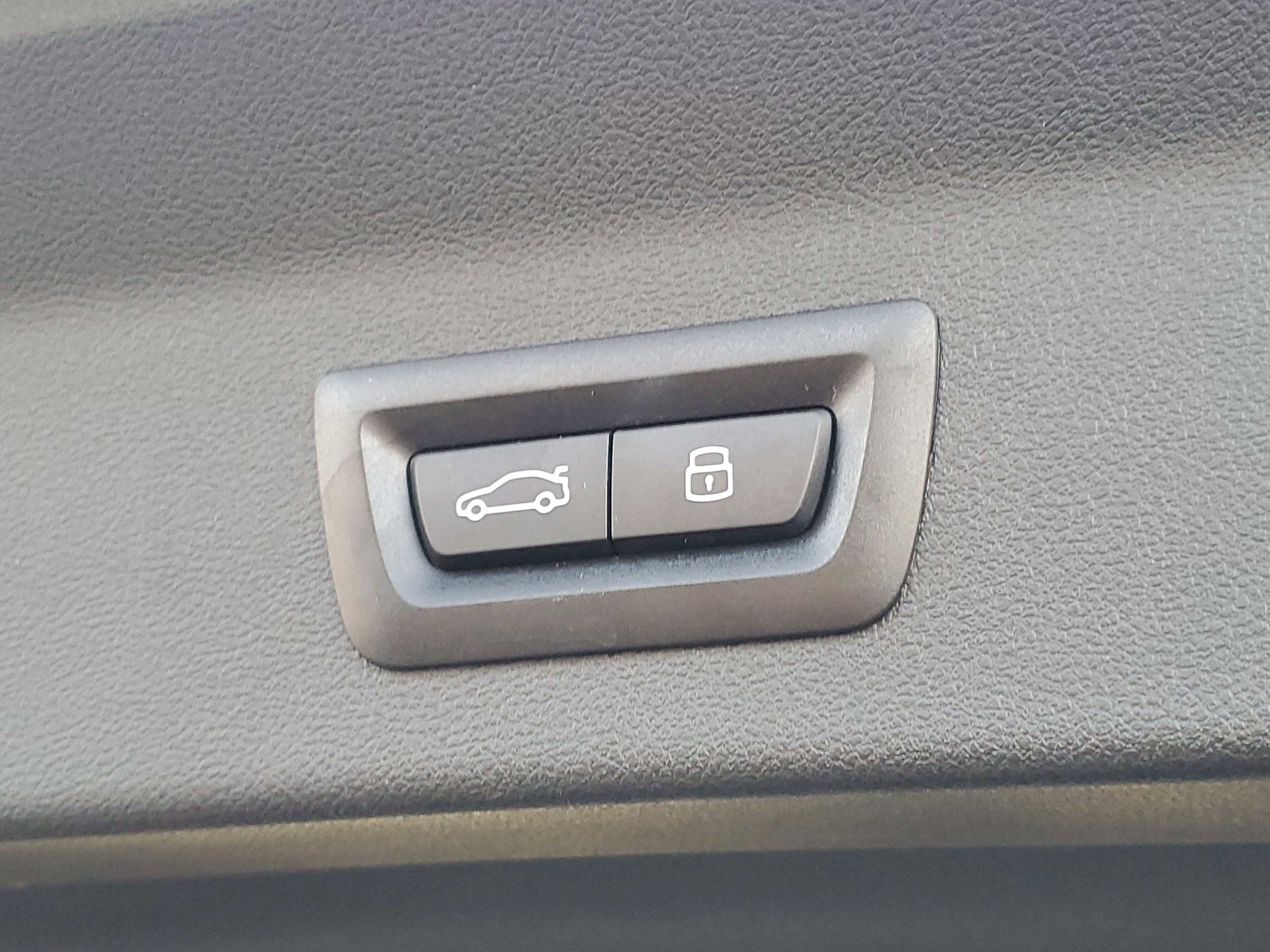 Certified 2024 BMW X3 xDrive30i w/ Premium Package image 28