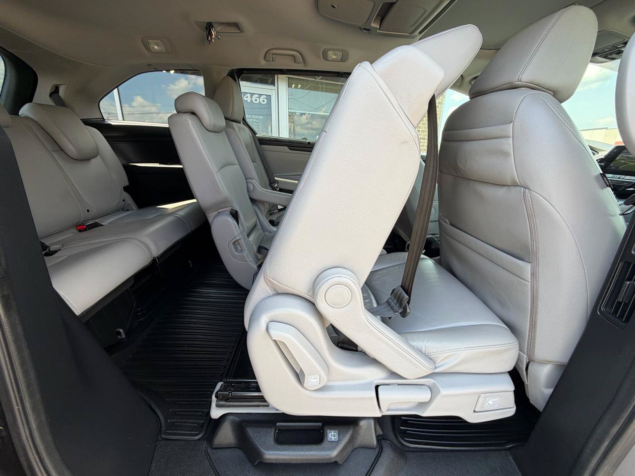 Used 2020 Honda Odyssey Touring image 32