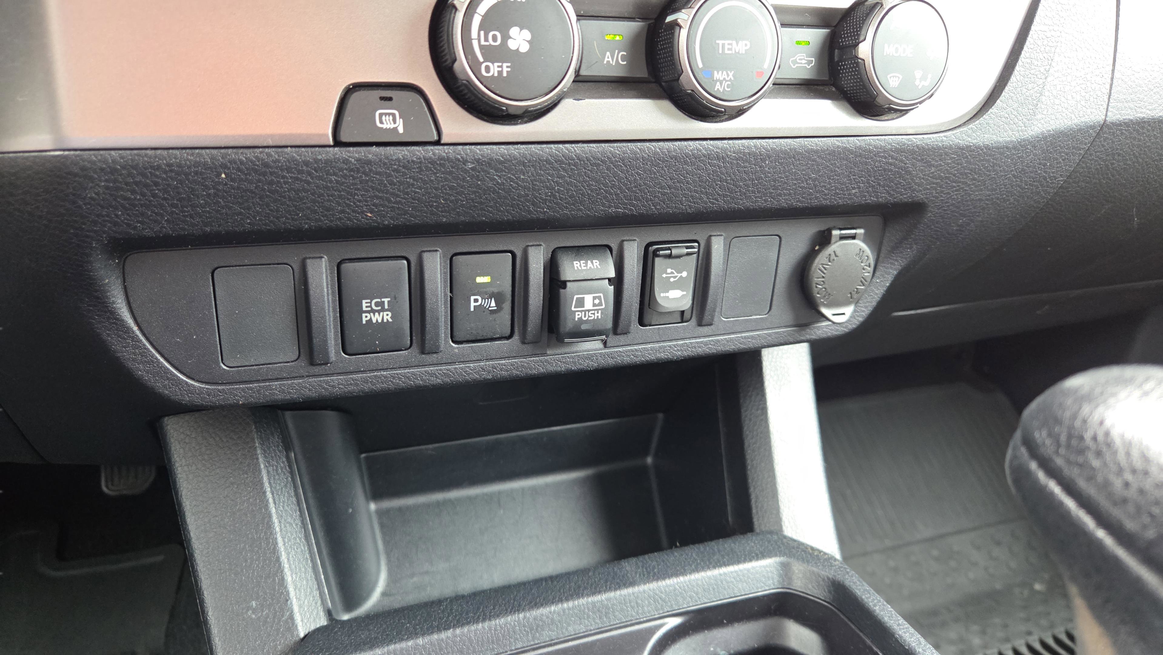 Used 2019 Toyota Tacoma SR5 image 23