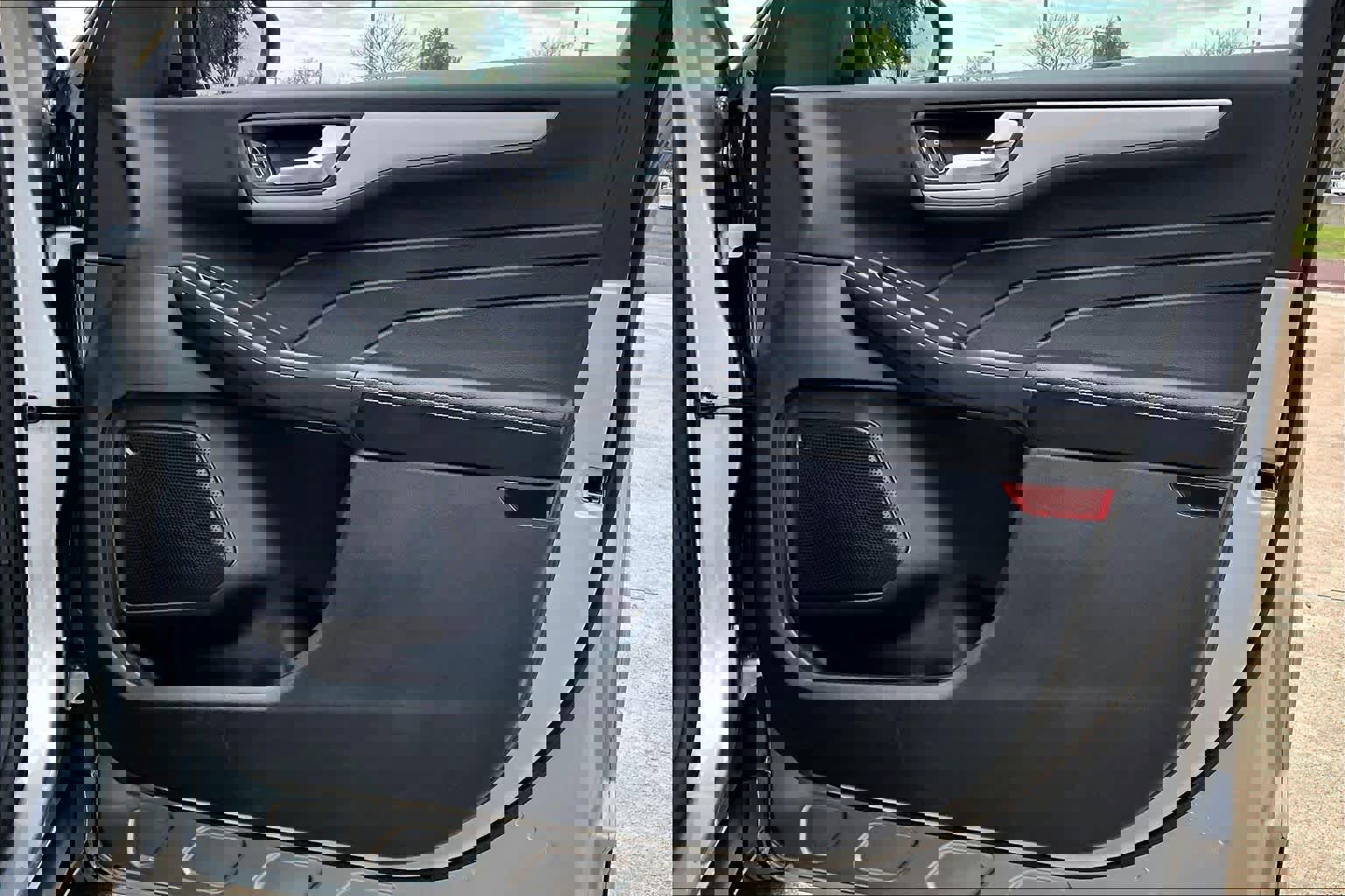 Used 2022 Ford Escape SEL image 22