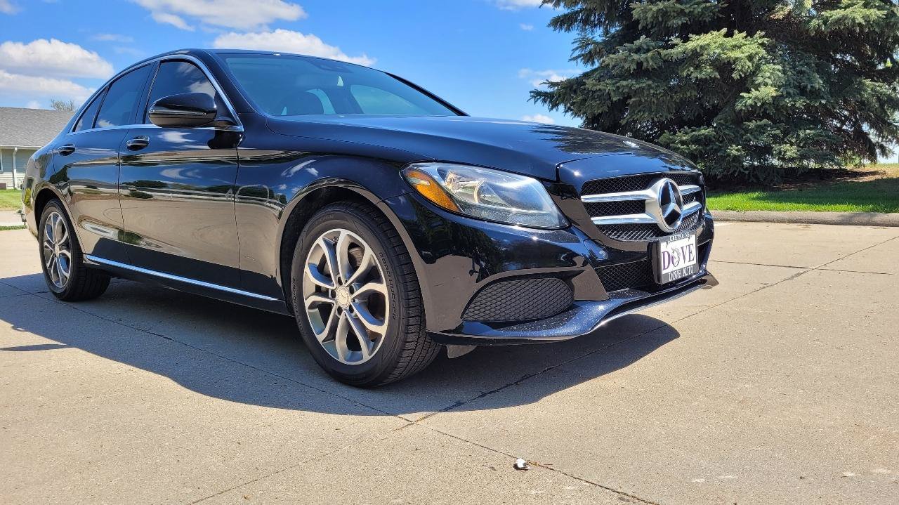 Used 2016 Mercedes-Benz C 300 4MATIC Sedan image 3