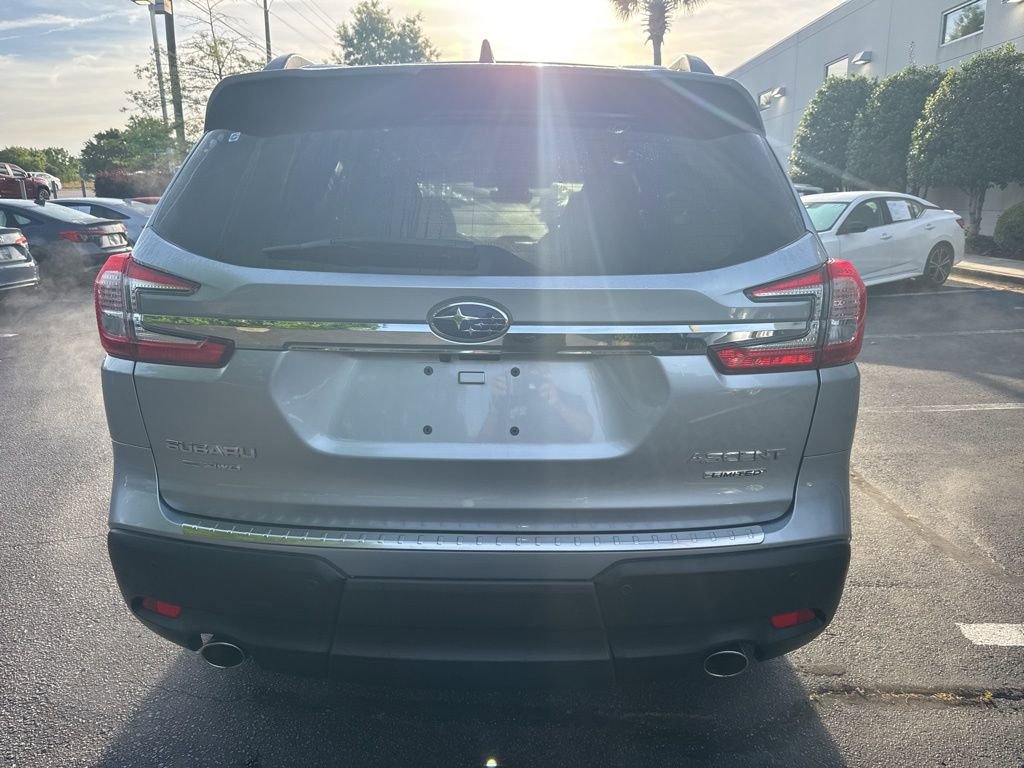 Used 2023 Subaru Ascent Limited w/ Technology Package image 4